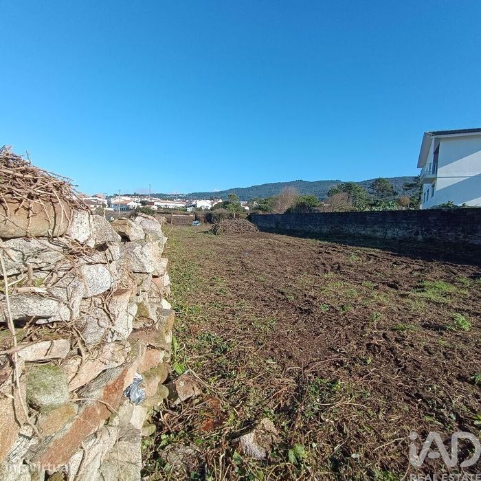 Terreno em Moledo e Cristelo