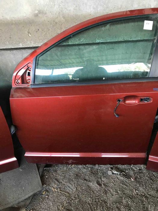 Двери дверь  Dodge Journey 2013 2014 2015 2016 2017 2018