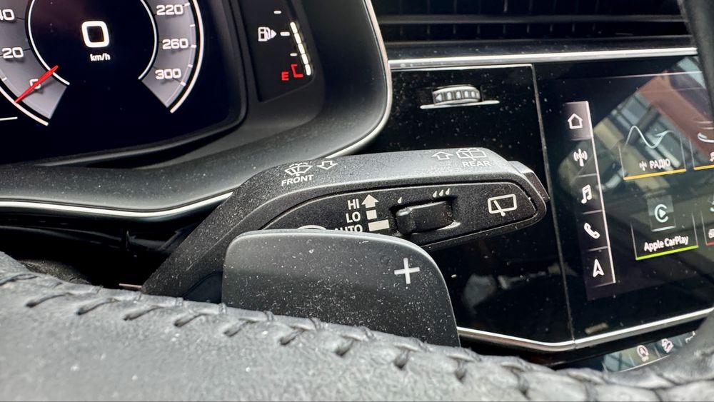 Авто Ауді Q7 2020 року