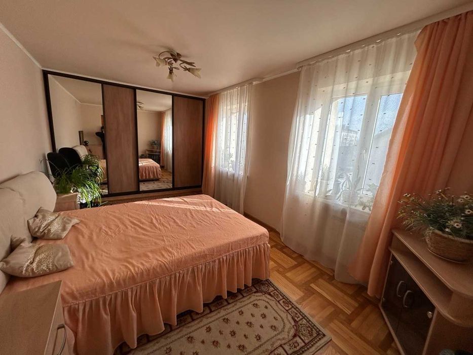 Оренда кімнати вул. К. Розумовського 62/28 метро Святошино Київ