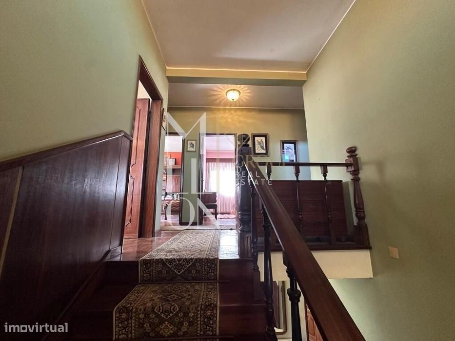 Moradia T5 Em Bustos | Lote De 2.050 M² | Oliveira Do Bairro