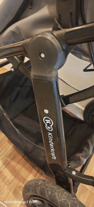 Carro bebe semi-novo