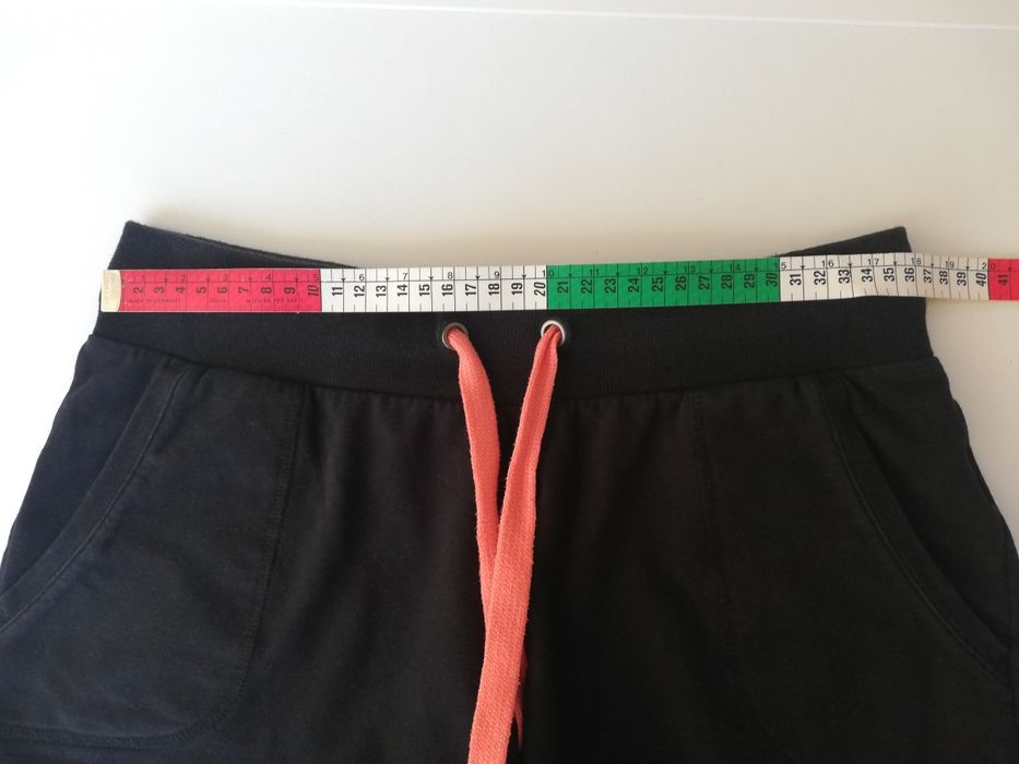 Calção preto marca Crivit - T. 36/38
