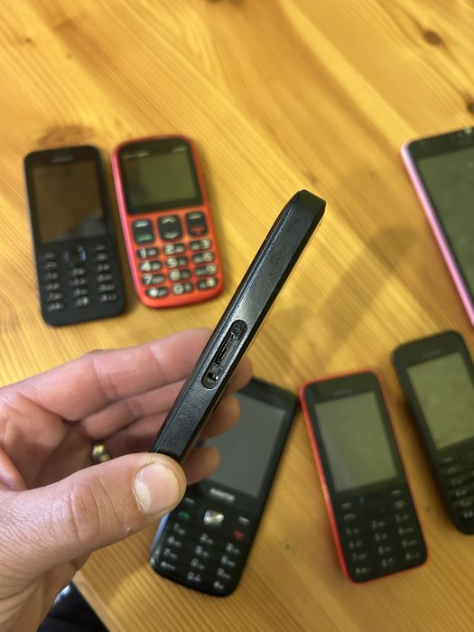 Мобільні телефони Nokia