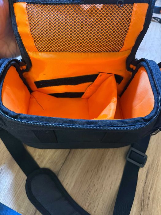 Sprzedam Sony A6400 z Obiektywem 16-50 Komplet, 2 Baterie
