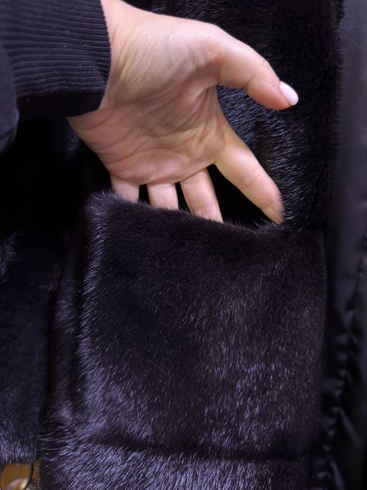 Шуба норкова Black glama