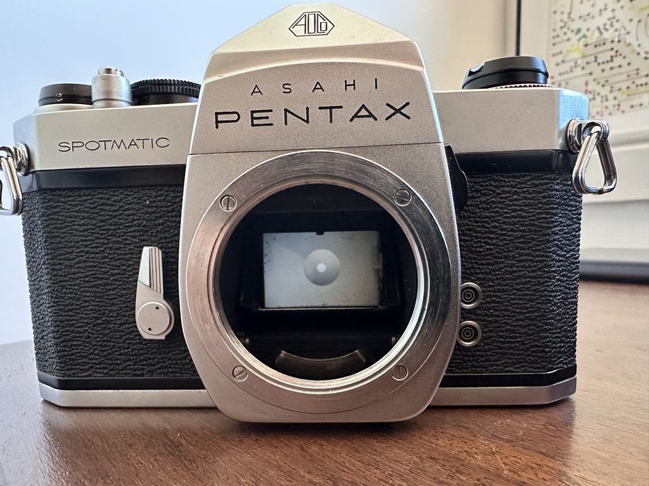 Asahi Pentax Spotmatic SP + Super-Multi-Coated Takumar 55mm f/1.8