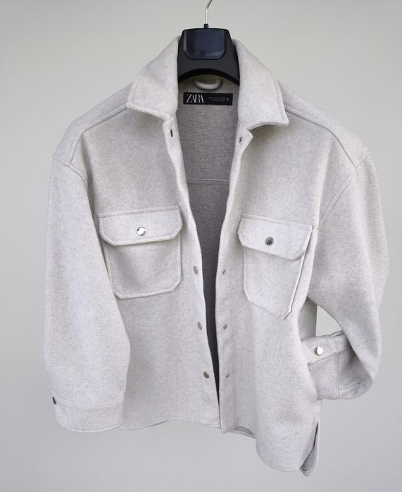 Sobrecamisa com Bolsos / Casaco Camiseiro de Feltro Zara - Como Novo