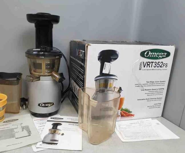 Соковыжималка Omega VRT 352FS