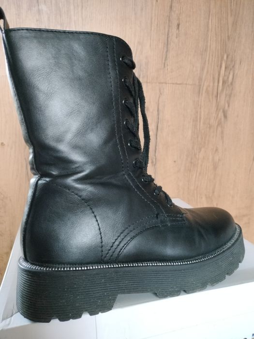 Buty, buty za kostkę glany sznurowane czarne 38