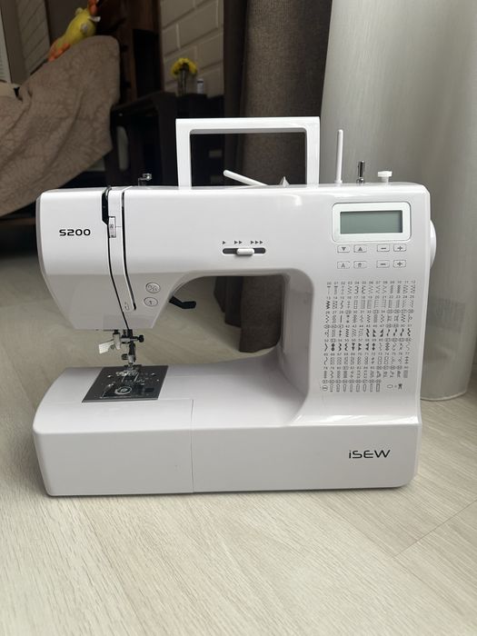 Швейна машинка iSew S200