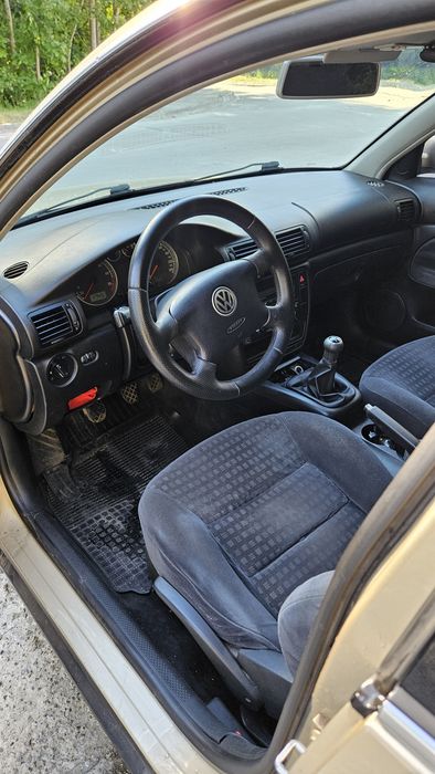 Volkswagen Passat 2001 VIN WVWZZZ3BZ1P064096 фото оголошення 6 з 8
