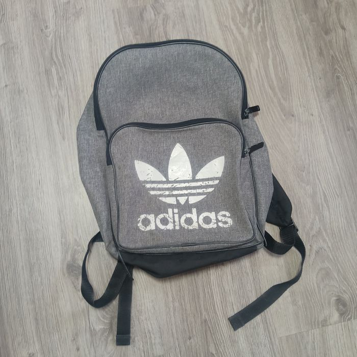 Рюкзак Adidas    .