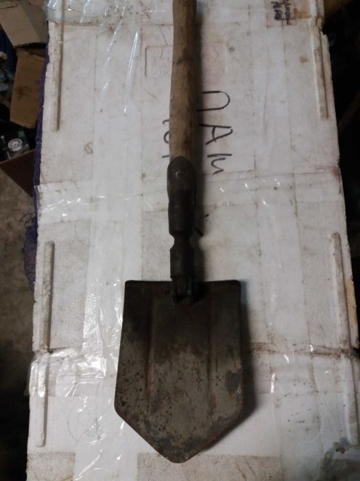 Німецка саперна лопатка