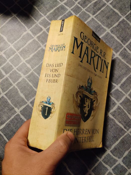 Livro George RR Martin - Guerra dos Tronos em alemão