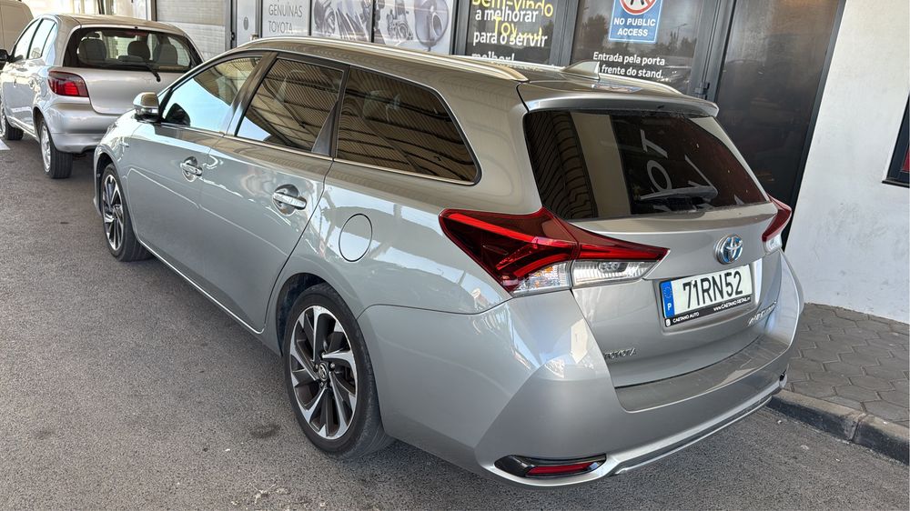 Toyota Auris Touring Sports 1.8 Hybrid Sport | 2016 | 95.447 km — photo 5