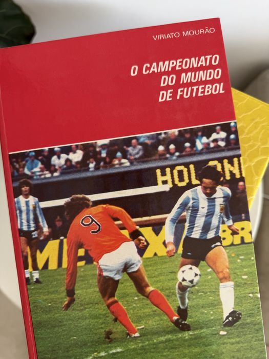 Coleção 8 livros 100 Anos de história do futebol