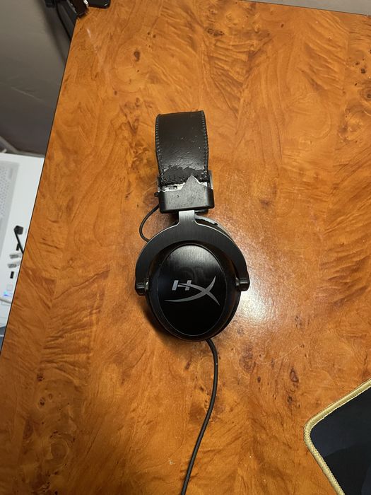 Продам легендарную игровую гарнитуру HyperX Cloud II (модель KHX-HSCP-GM)
