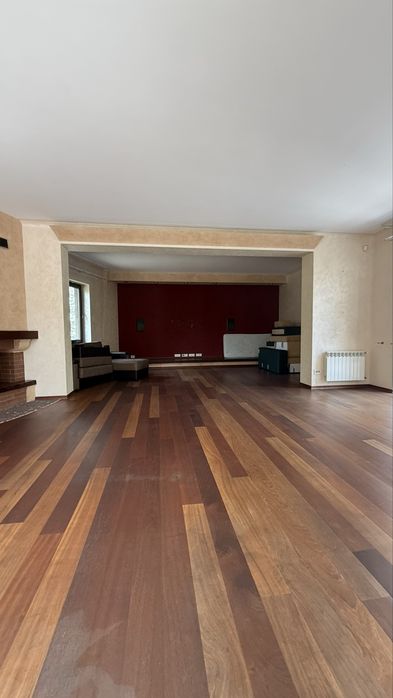 Продажа дома с. Дмитровка 415 м2. 30 соток. Резиденция в соснах.