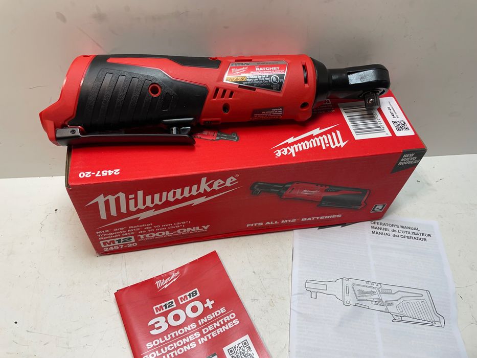 Milwaukee 2457-20 M12 3/8/Кутова аккумуляторна трещітка мілвоке 12в