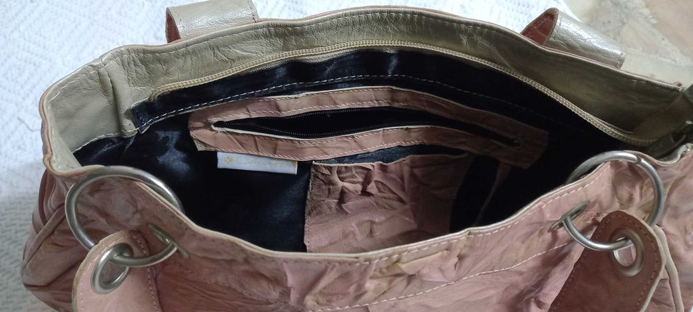 Mala Charles em pele "martelada" Rosa velho