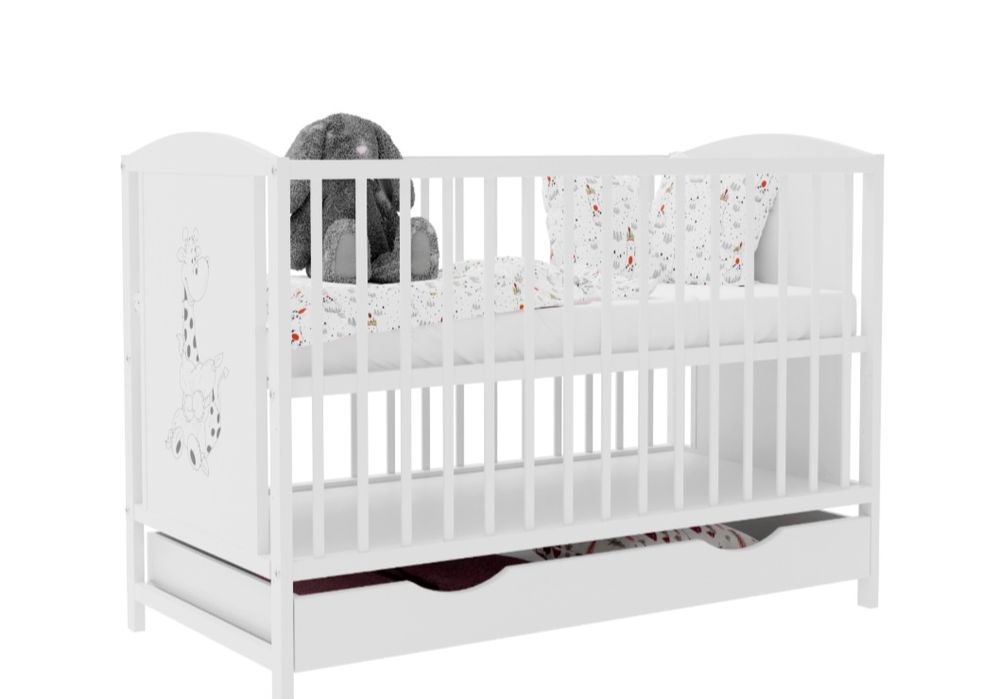 Łóżeczko BAJKA ŻYRAFA szuflada biała tapczanik z barierką 120x60 + mat