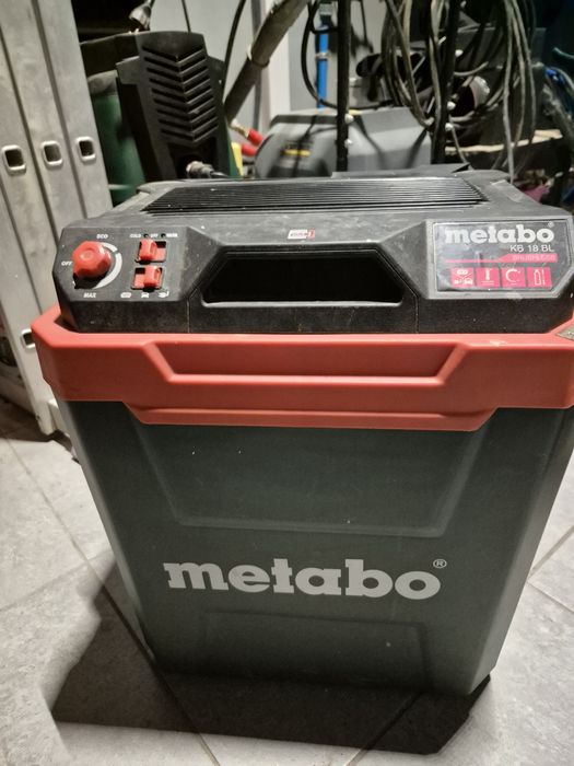 Переносной холодильник Metabo8