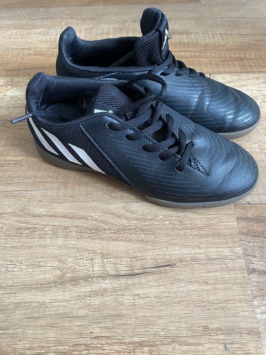 Adidas buty halowe Predator roz. 34