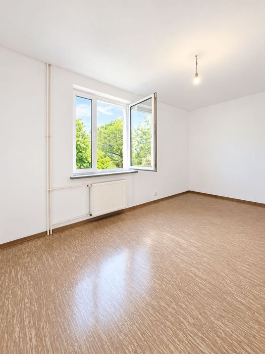 57 m² | 2 pokoje, osobna kuchnia + piwnica 7,7 m²– Dębica, os. Matejki