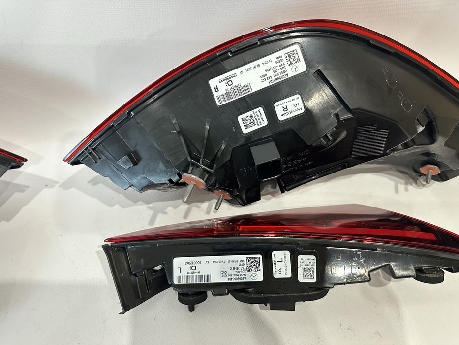 Mercedes C A206 фонарі задні фонарь стоп ліхтар оптика задня наявність