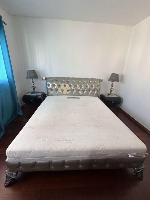 Quarto lacado preto alto brilho