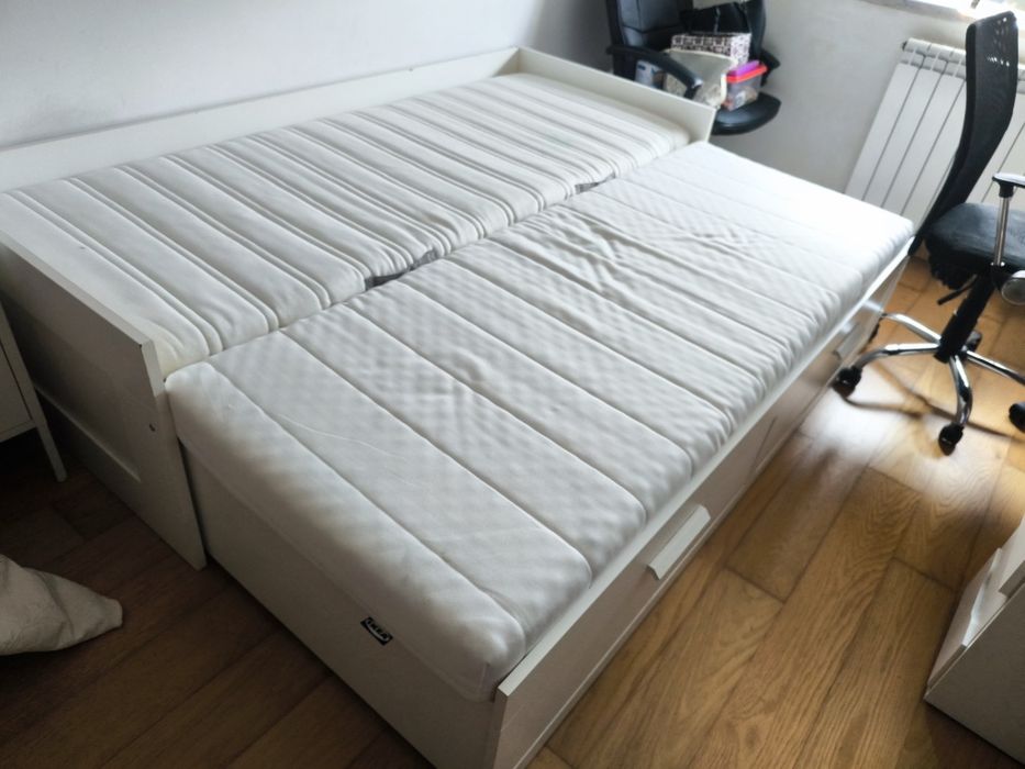 Cama e colchão IKEA