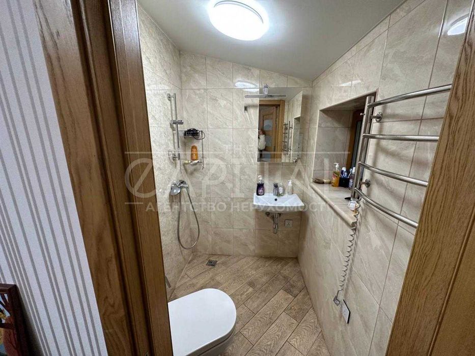 Оренда затишного будинку 300 м² у Лісниках, 30 соток землі