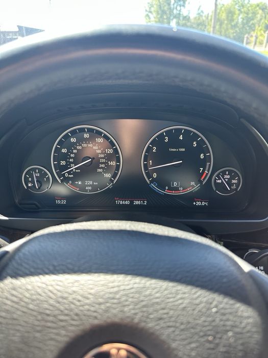 Продам авто BMW X5 2017