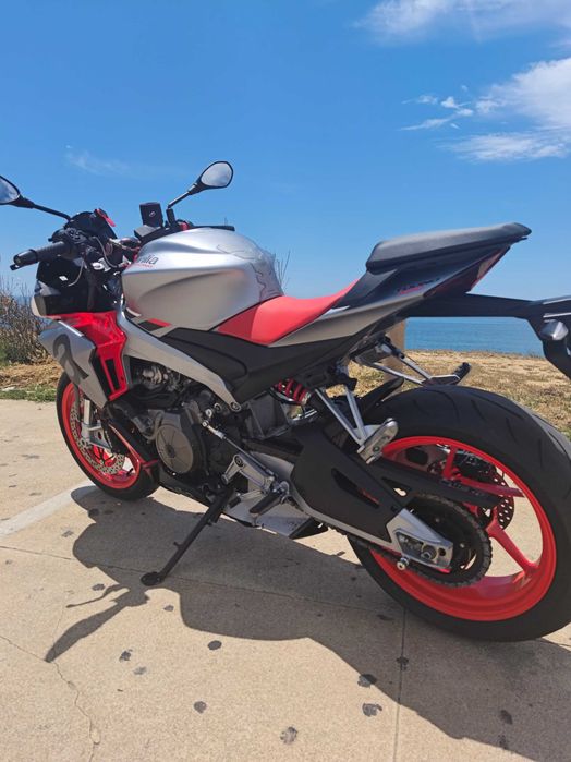 Aprilia Tuono 660