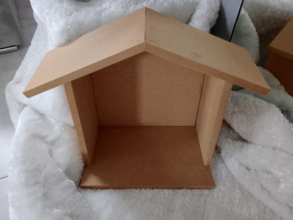 Casa do presépio em mdf