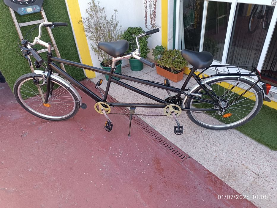 Bicicleta de dois lugares