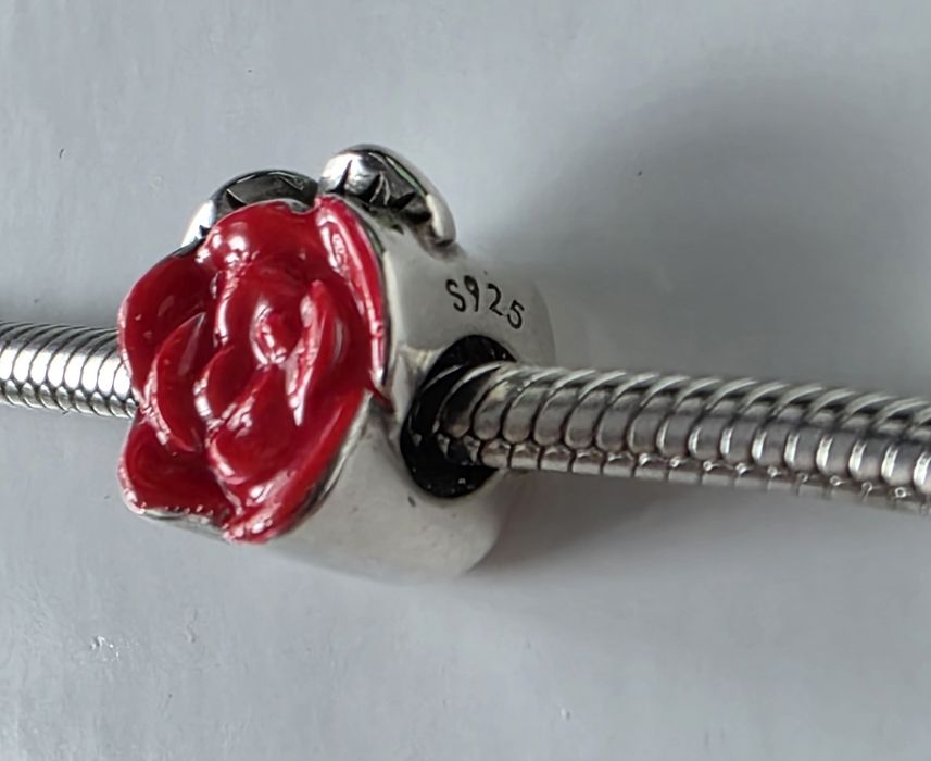 Srebrny charms do pandora prezent dla niej  czerwona róża S925
