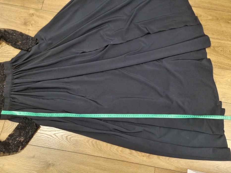 Elegancka granatowa sukienka