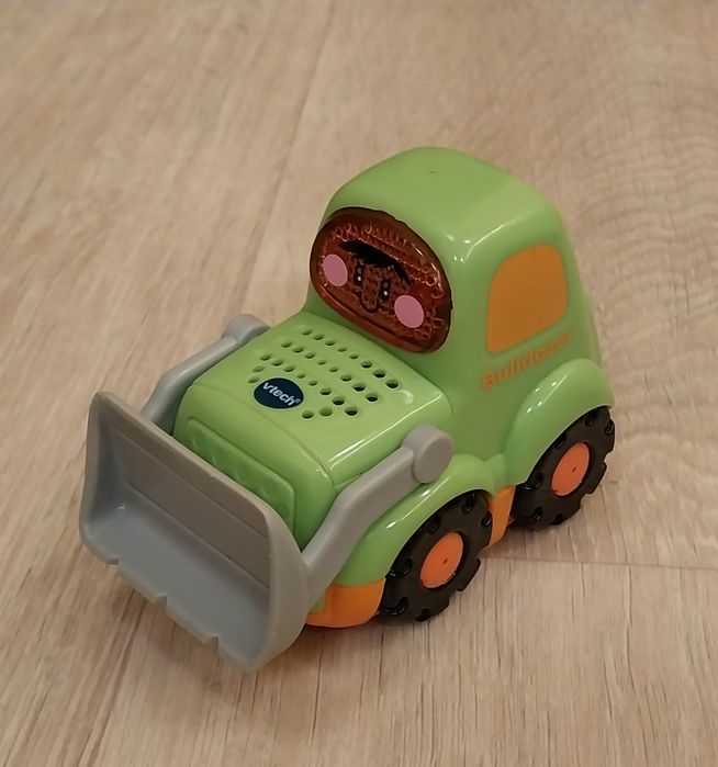 samochodzik autko  tut-tut VTECH spycharka