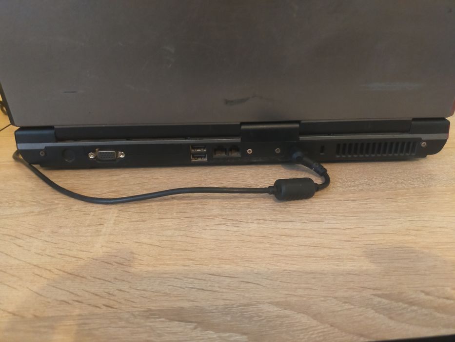 Ноутбук ASUS X51R  . Працює добре !