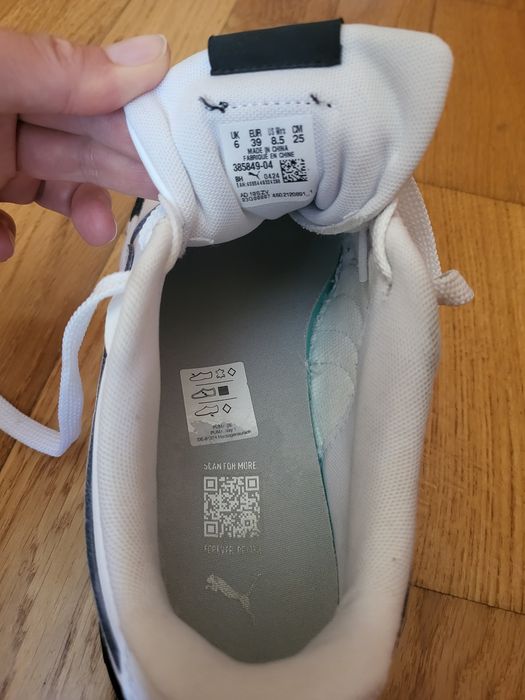 Продам білі шкіряні кросівки Puma