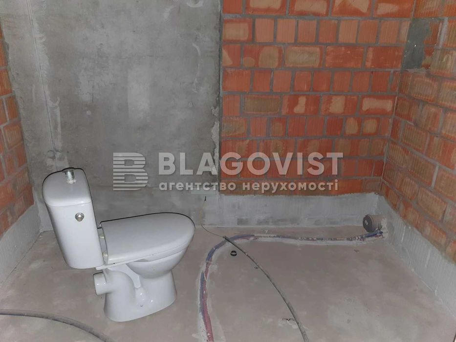 Продаж 1кім квартири 43кв.м. 4-й поверх ЖК Зарічний, паркінг, метро Славутич