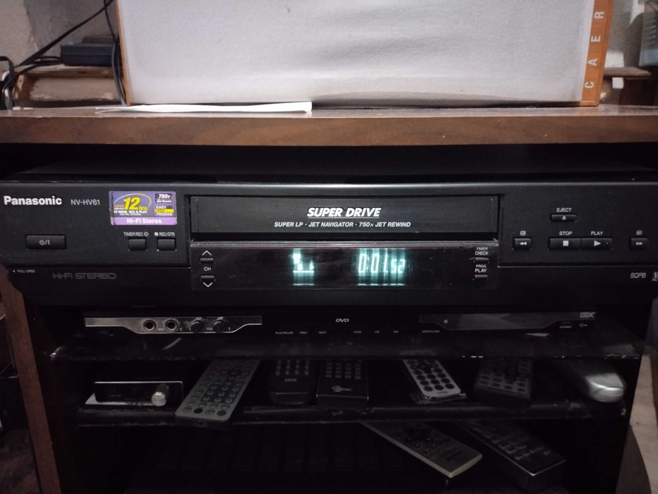 Продам видеомагнитофон Panasonic