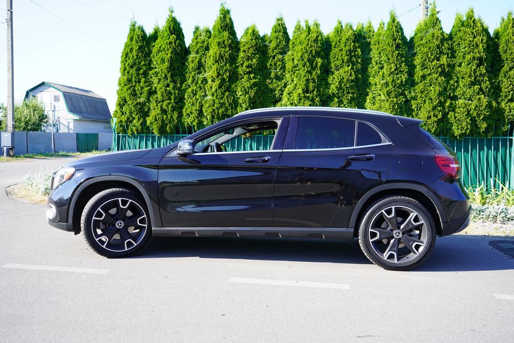 Продам мерседес mercedes gla x156
