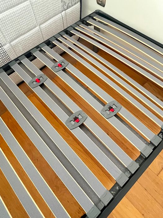 Duas Camas 90x190cm com colchões