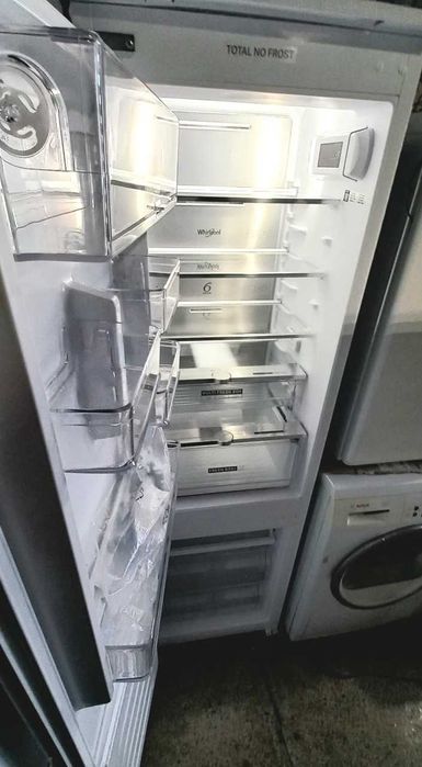 Вбудований/встраиваемый холодильник 177см висотою суха заморозка