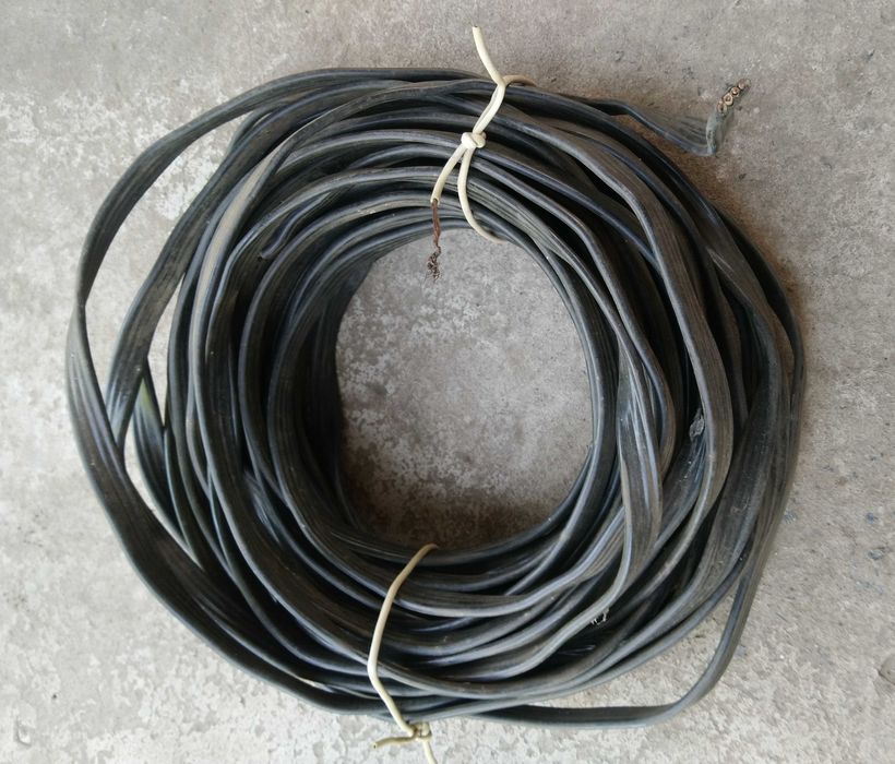 Продам электрический КАБЕЛЬ (ленточный, медный, 4-х жильный)