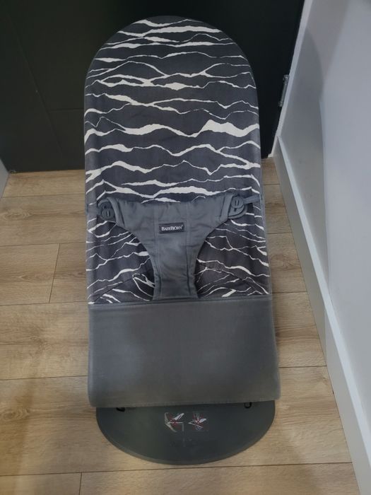 BabyBjorn NIESPOTYKANY PRINT bujaczek leżaczek
