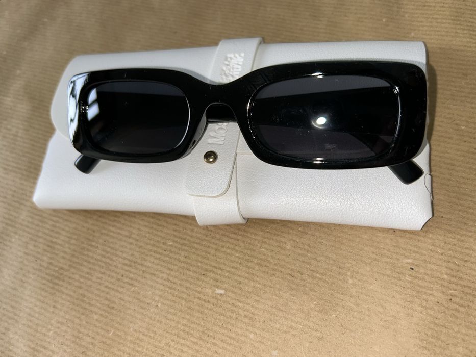 Conjunto oculos de sol c/estojo